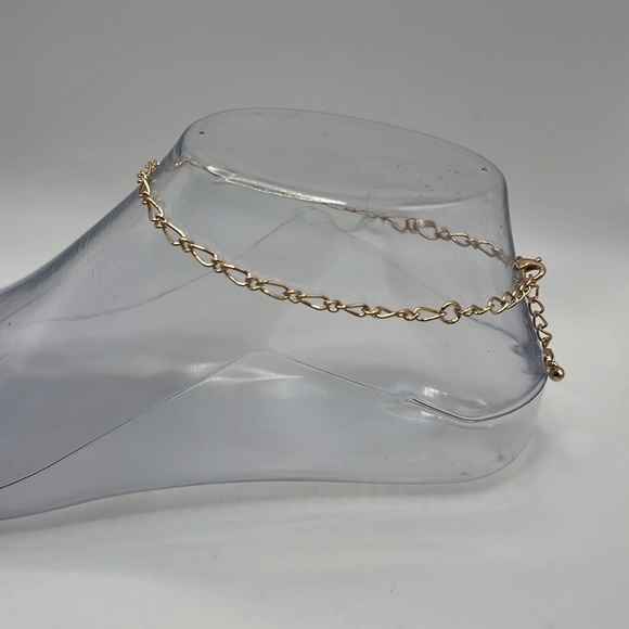 Jewelry - Gold chain anklet